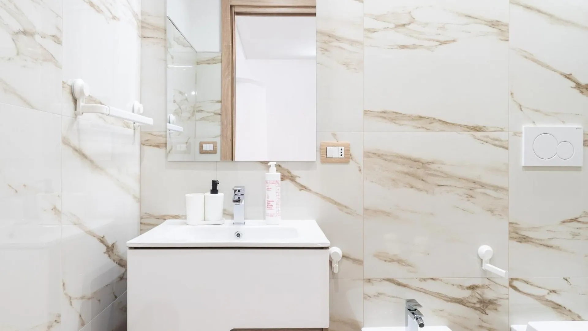 Mifra Apartments By Wonderful Italy Bari